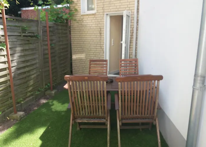 Luetzowstrasse 2 Apartamento Lübeck